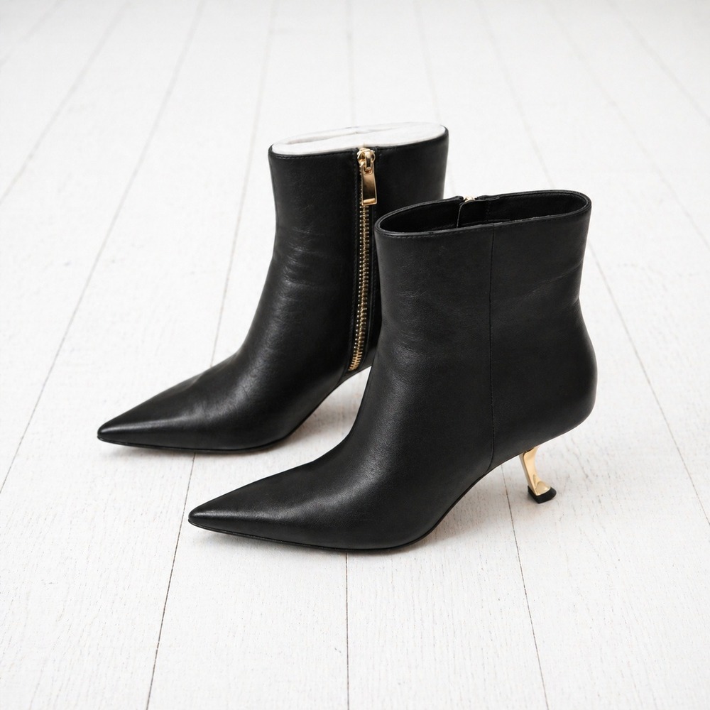 Michael Kors Luna Zip Bootie 8M Black Leather Metal Kitten Heel Minimalist Edge